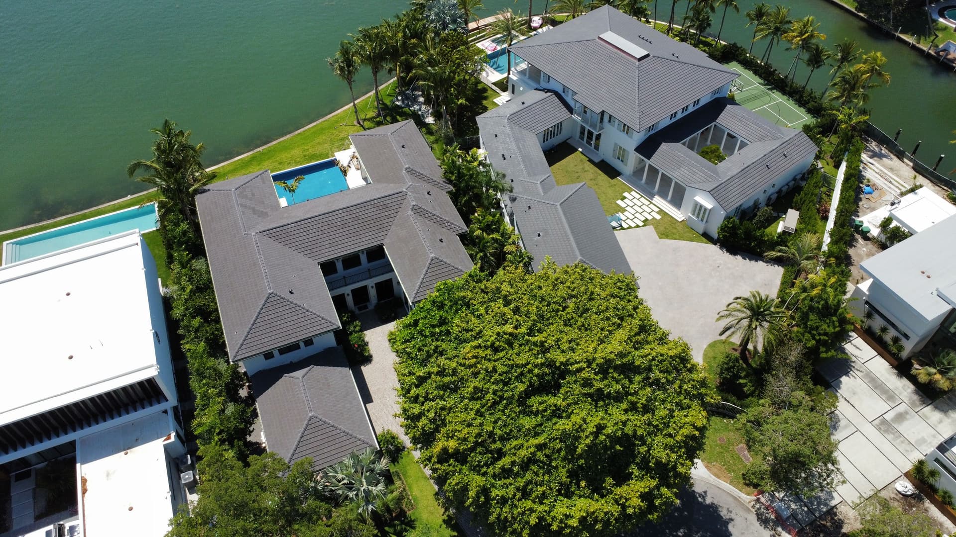 Luxurious Tile Roofing Projects in Florida