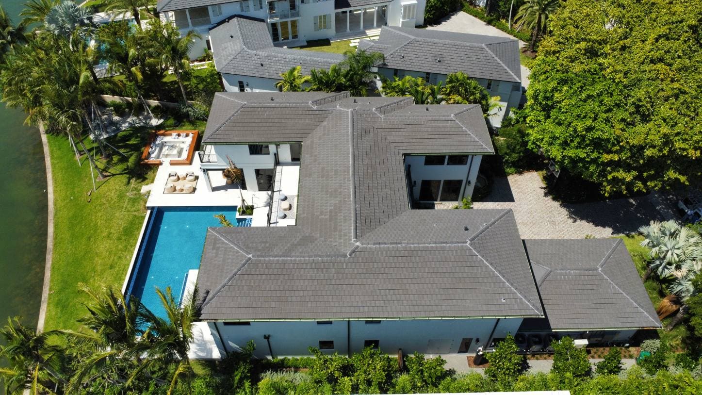 Gallery photos for Elegant Charcoal Grey Tile Roofing for a Luxurious Lakefront Home: Image #2