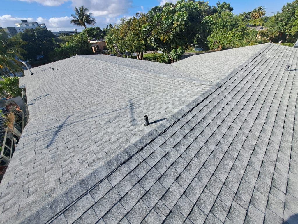 Gallery photos for Enhancing Home Protection with Light Gray TAMKO Shingles: Image #2