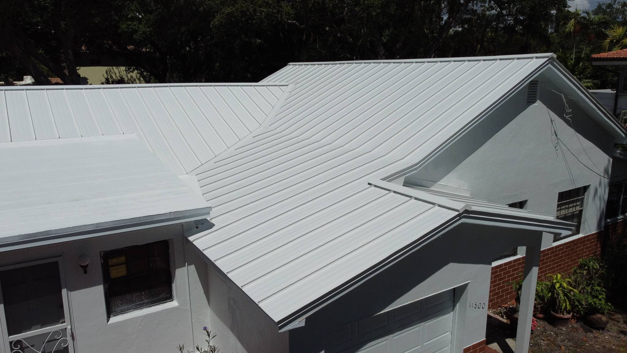 Project Modern Bone White Standing Seam Roof image