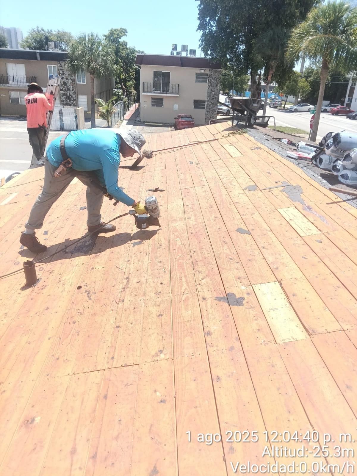 Gallery photos for Transformative Roofing Experience with Roof Runners: Image #2