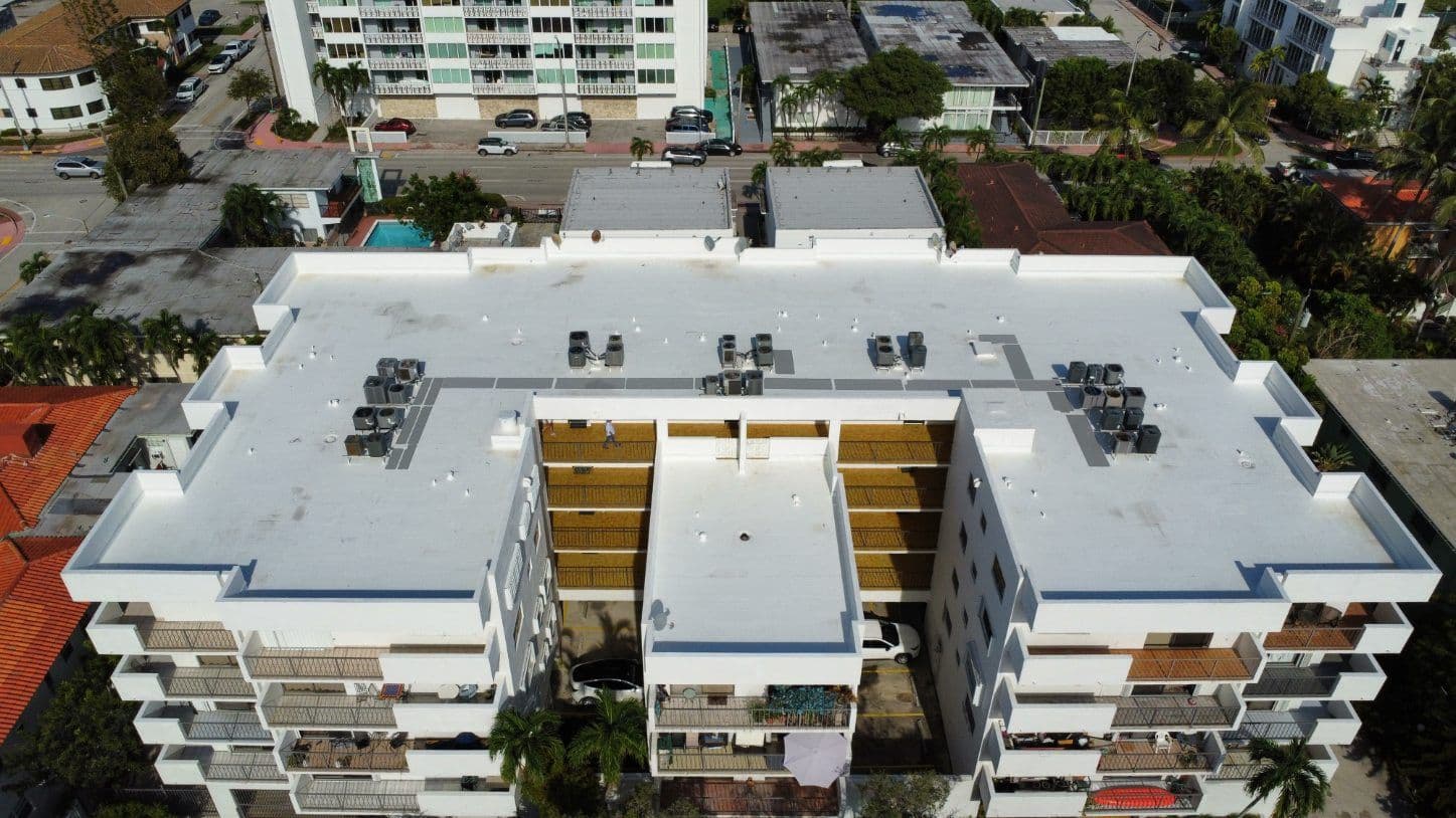 Gallery photos for Smooth TPO Roofing for Multi-Unit Complex: Image #3